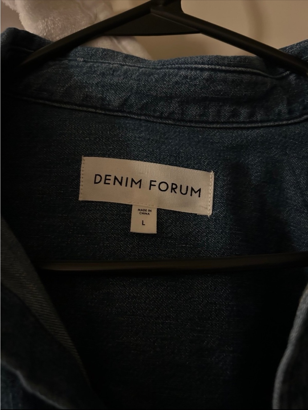 Aritzia Denim Forum The '80s Comfy Denim Shirt - Picture 5 of 5